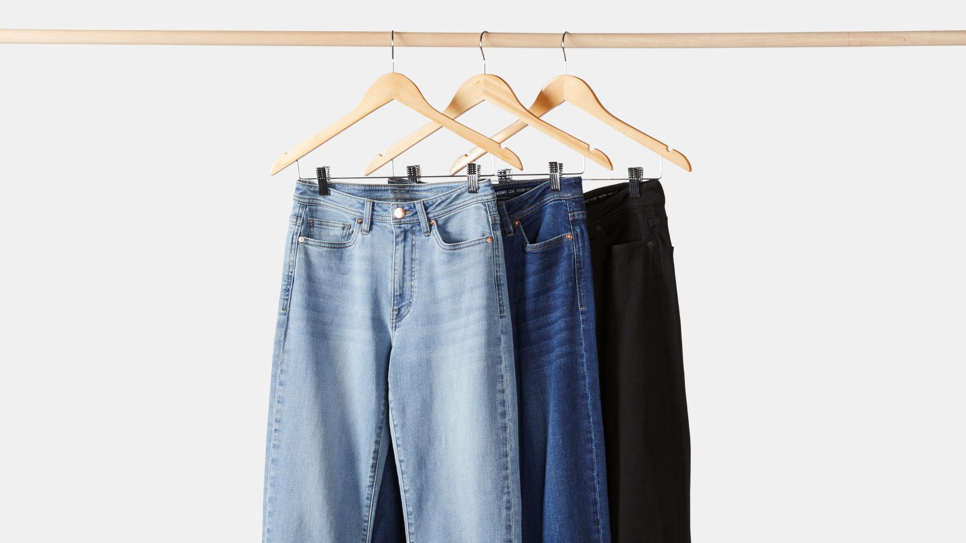 The Ultimate Guide: How To Build A Minimalist Capsule Wardrobe