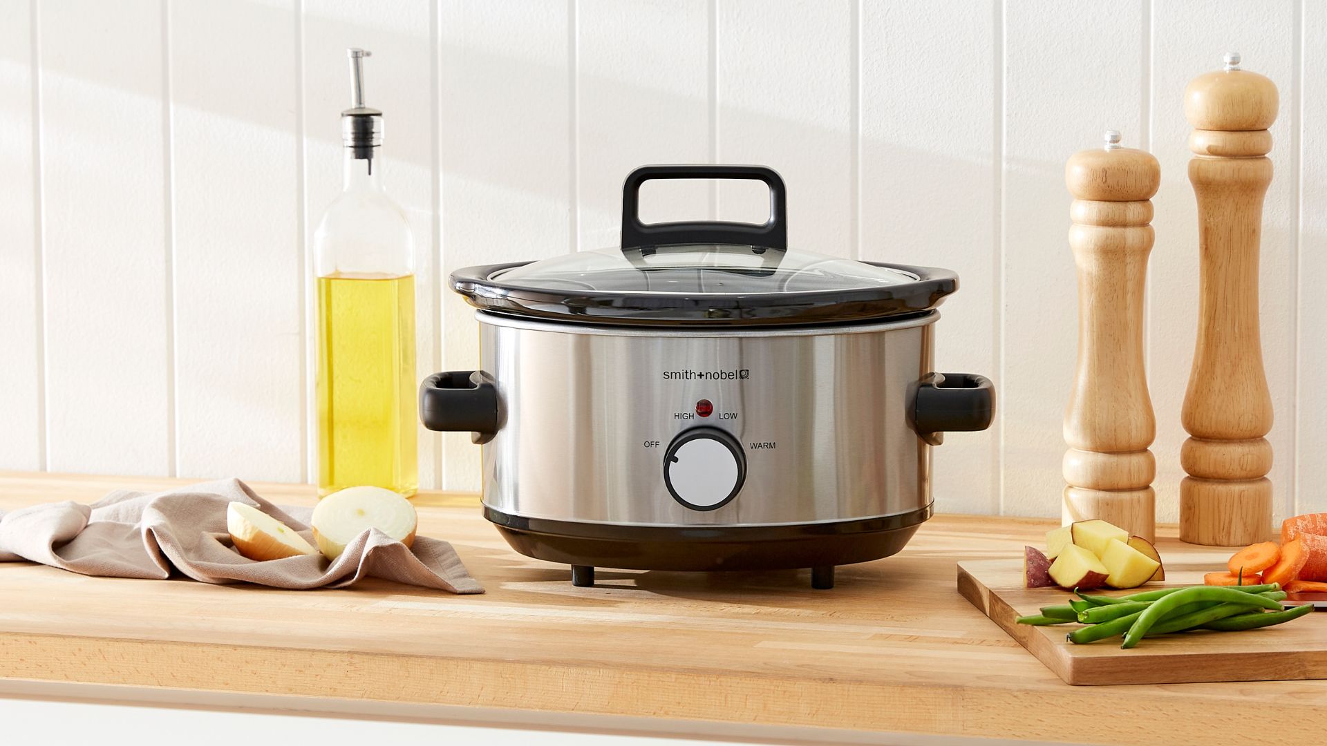 Cook up a hearty meal with the Smith & Nobel Slow Cooker Stainless Steel 3L