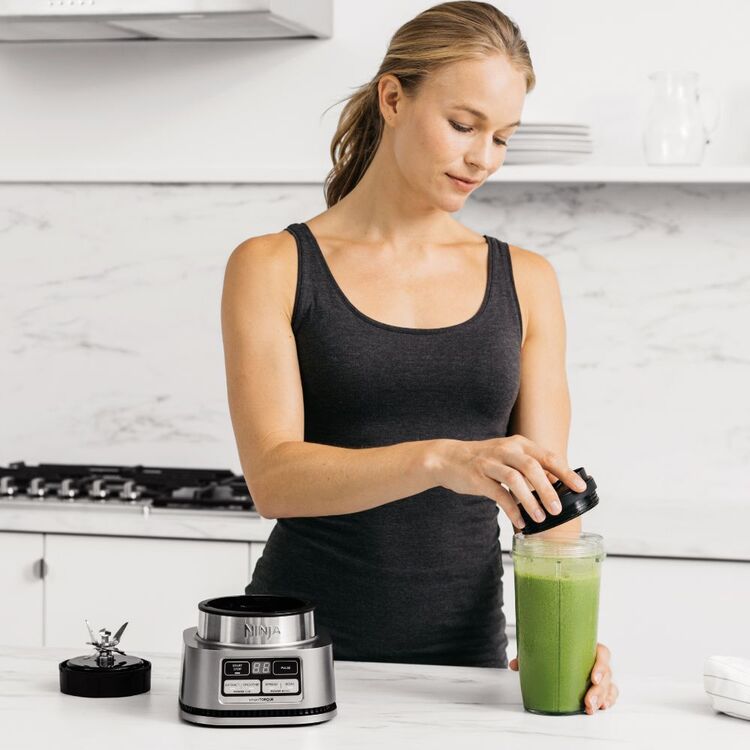 Ninja's 1,100W iced drink-ready blender returns to 2023 low at $65