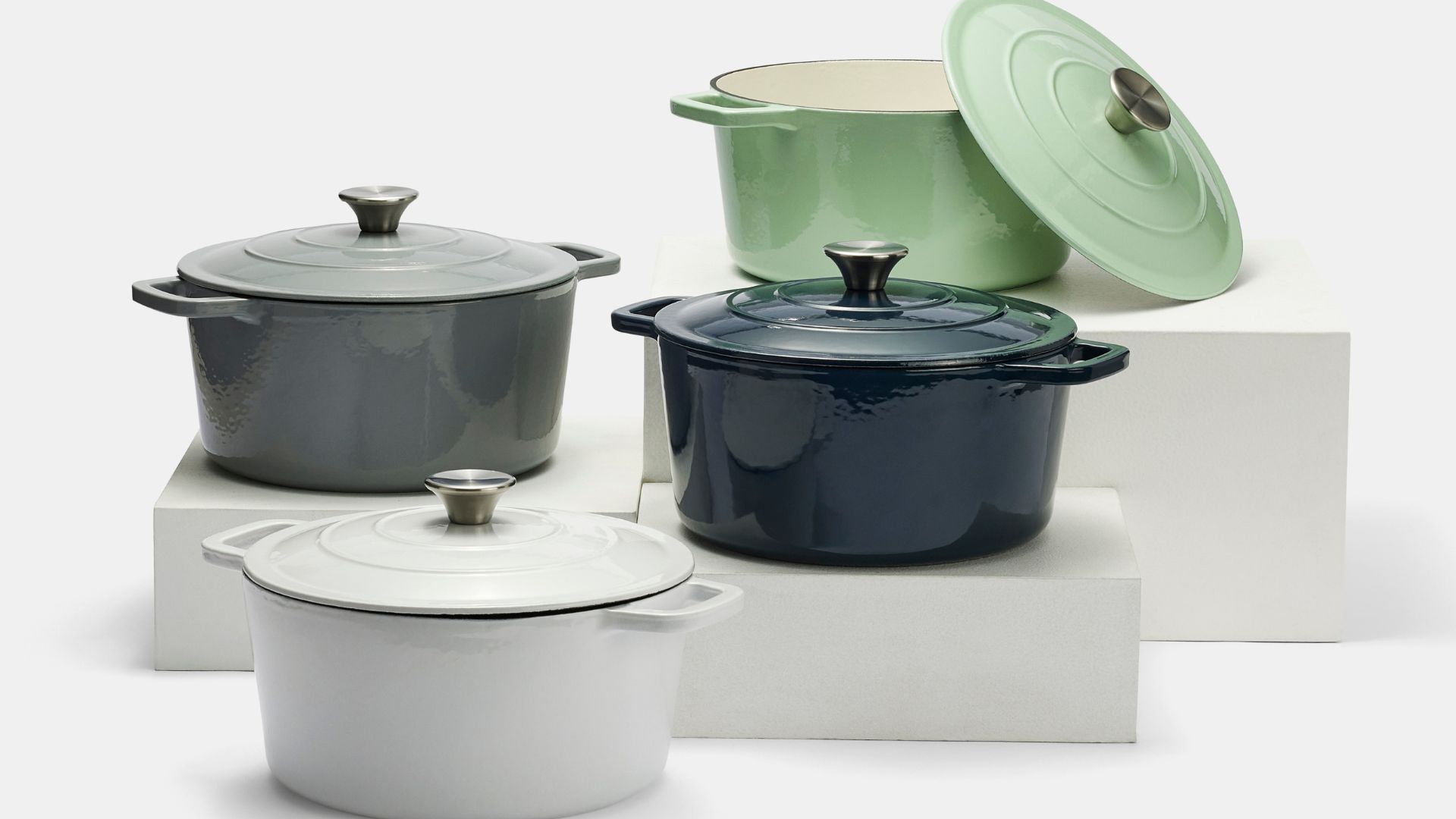 The Right Way to Clean Enameled Cast Iron Cookware So It Lasts for  Generations