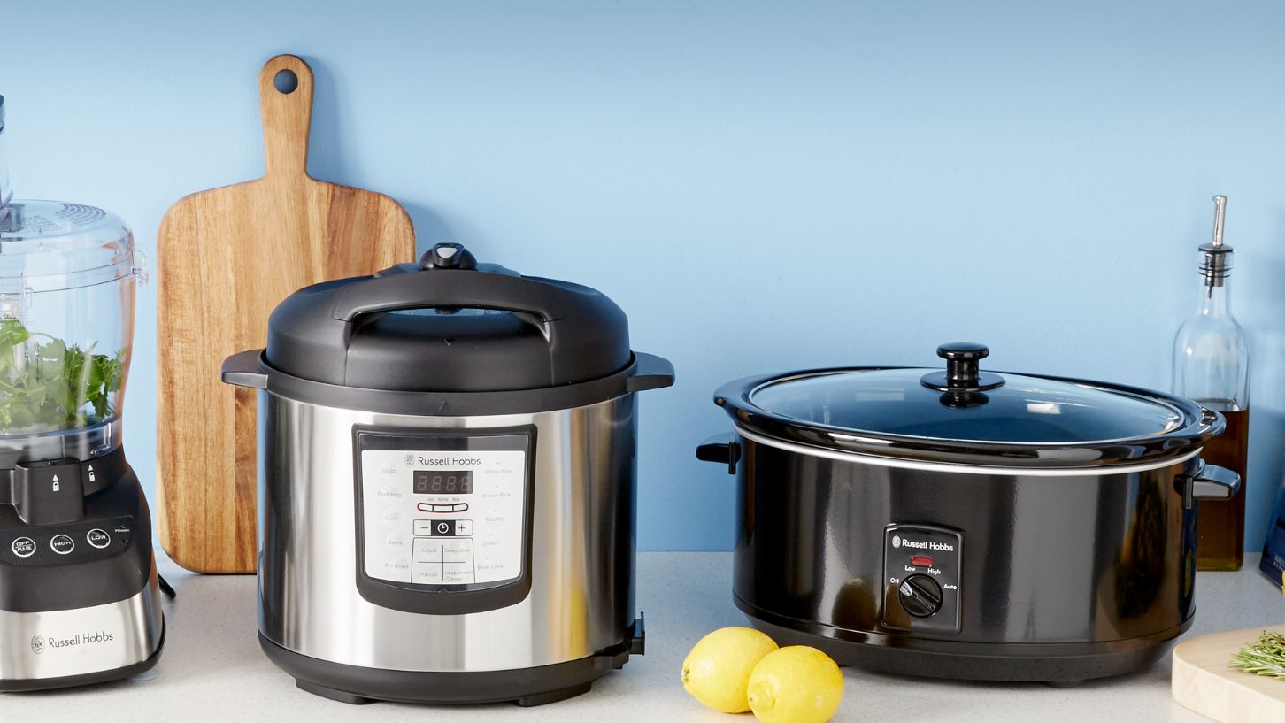 Should You Lock The Lid On A Slow Cooker When Cooking?