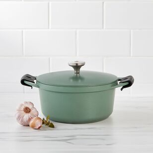 Maxwell & Williams Agile 4.2L Non-Stick Casserole Pot Sage